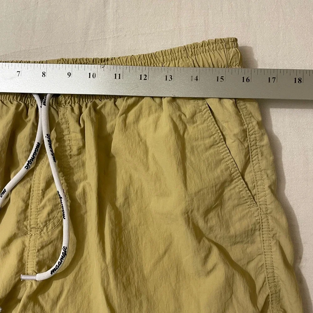 MAMMGIC Mens S/M Khaki Swim Trunks‎ Elastic Waist Drawstring Mesh Lined